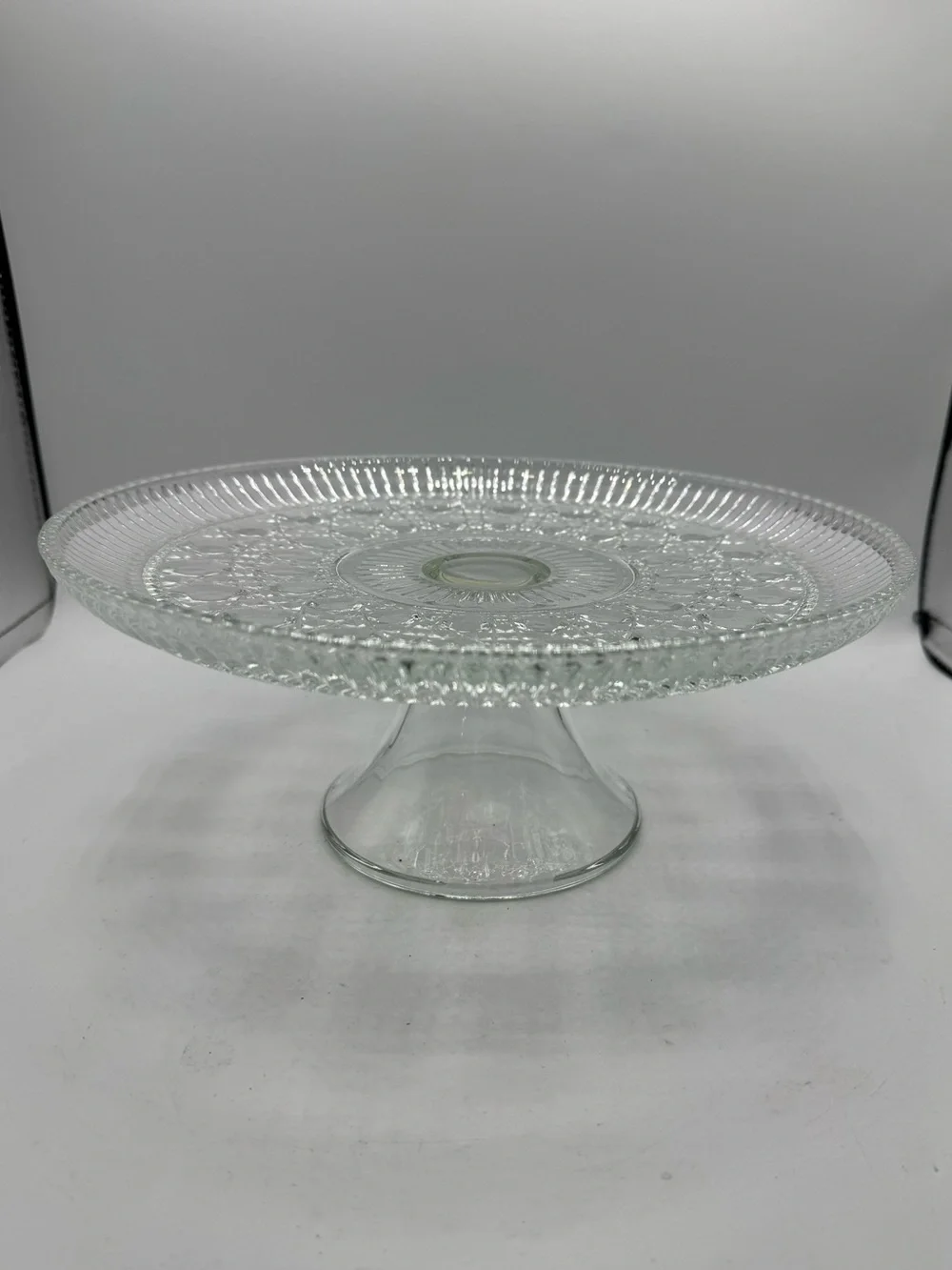 Vintage 1940-1970 Federal Glass Pedestal Cake Stand in the 